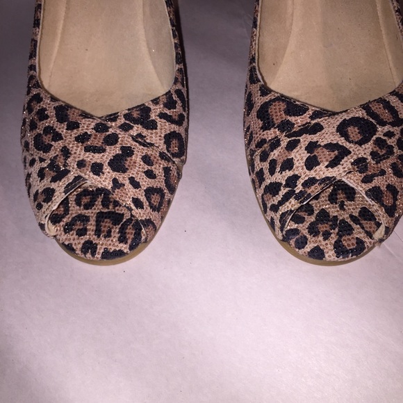 NWOB size 10 authentic STUART WEITZMAN wedge heels - Picture 5 of 8